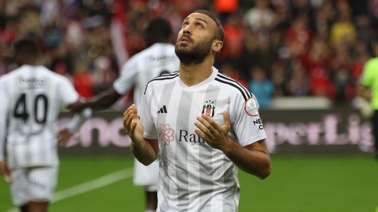 Cenk Tosun, Burak Yılmazı geçti 33 farklı rakip...