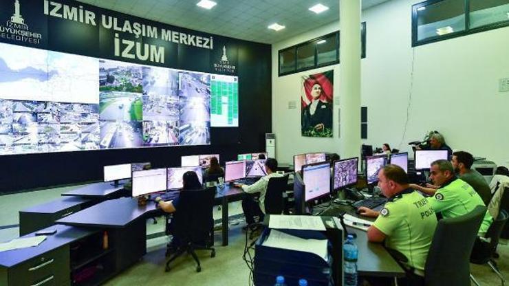 İzmirde 177 noktada kırmızı ışık ihlal noktası ve 15 hız koridoru denetimi