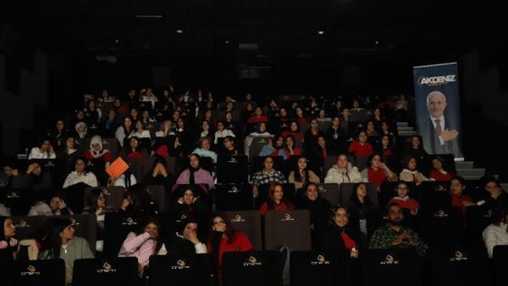 Akdenizli öğrencilerin sinema keyfi