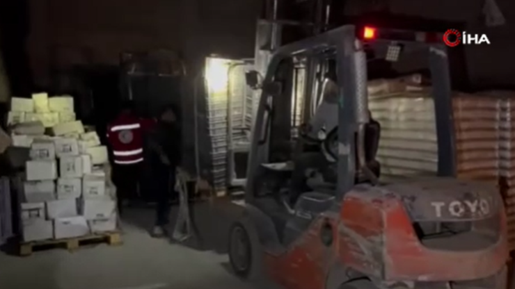 Refahtan Gazzeye insani yardım tırları geçmeye devam ediyor