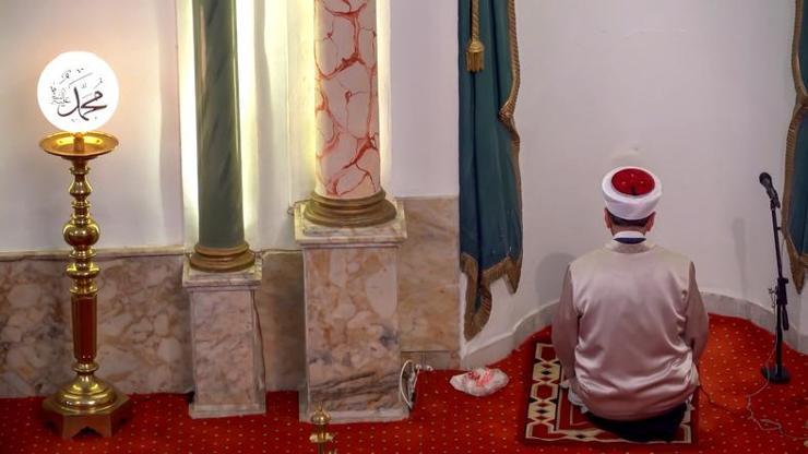 CUMA NAMAZI SAATİ 1 Aralık 2023 İstanbul cuma namazı saat kaçta, öğle ezanı vakti ne zaman