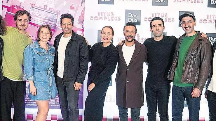 Ayakta alkışlandı