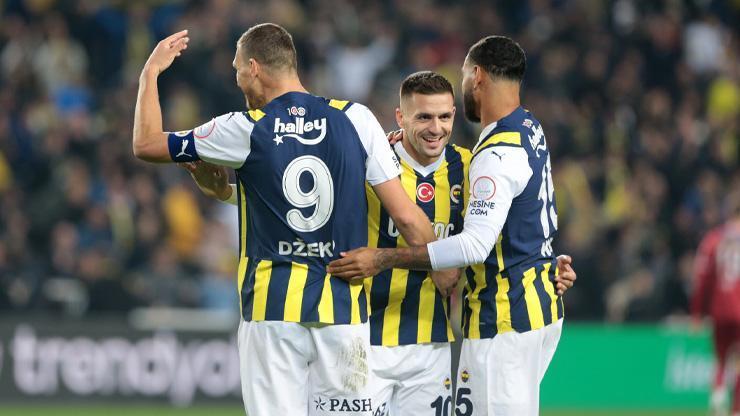 Fenerbahçe, Beşiktaş derbisine lider gidiyor