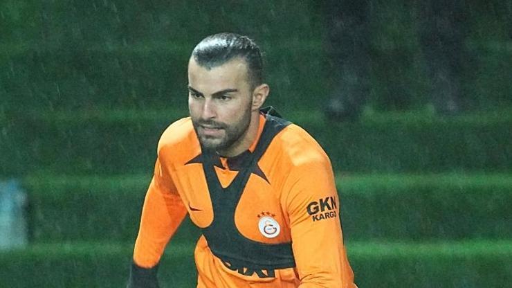 Galatasarayda Abdülkerim Bardakcı ve Kaan Ayhan sevinci
