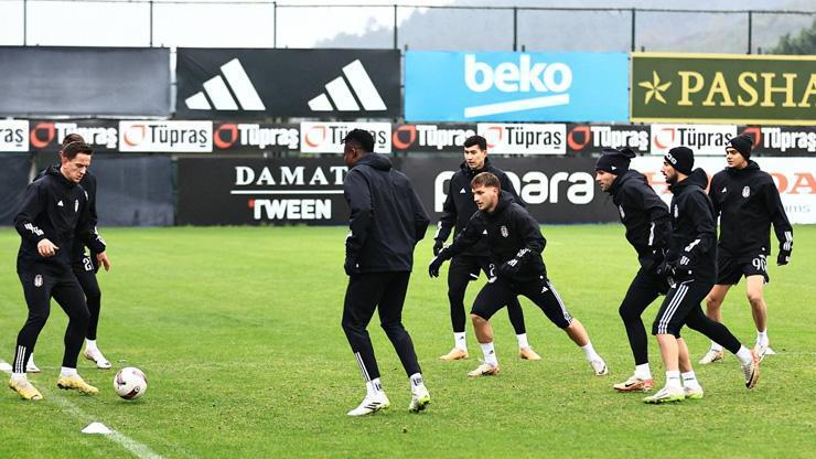 Beşiktaşın Fenerbahçe derbisi kamp kadrosu belli oldu