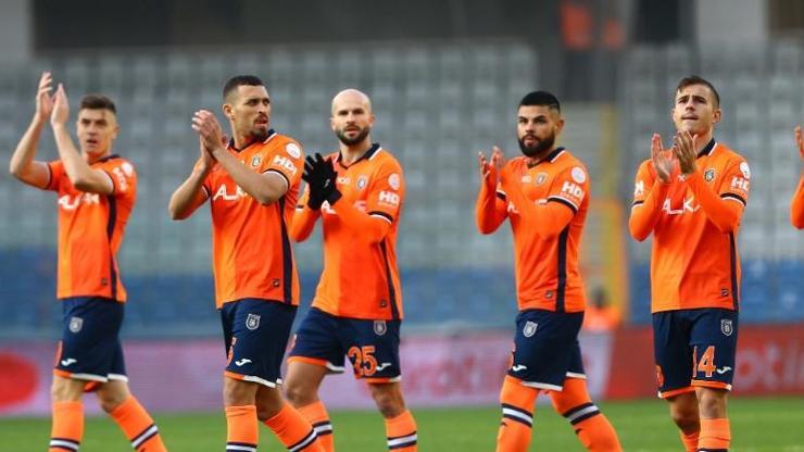 Hatayspor 90+8de penaltı kaçırdı, Başakşehir kazandı