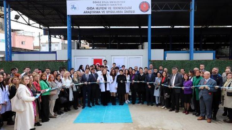 DEÜde Beyaz Önlük Giyme Töreni
