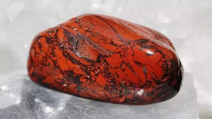 Jasper Taşı Nedir, Ne İşe Yarar Jasper Taşı Faydaları Nelerdir
