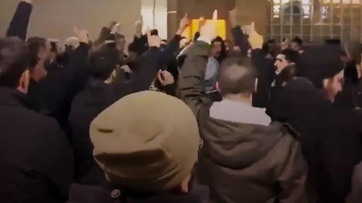 Ahmet Hakan yazdı: Adliyede şeriat sloganı