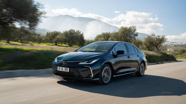 Toyota Corolla yeni özelliklerle satışa çıktı