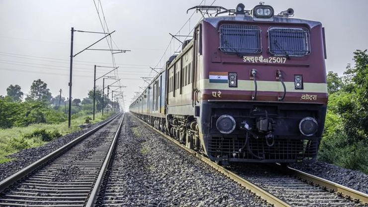 Akılalmaz olay Yük treni 80 kilometre makinistsiz yol aldı...