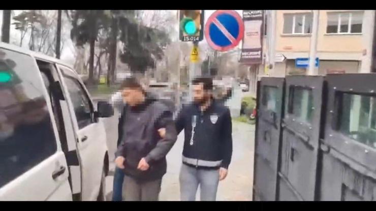 Kadıköyde taksi şoförünü bıçaklayan 3 kişi yakalandı