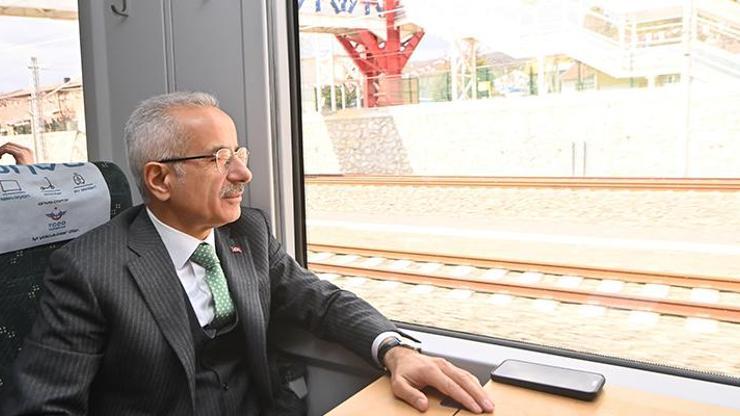 Bakan Uraloğlu müjdeyi verdi: Ankara-İstanbul arası 80 dakikaya düşecek