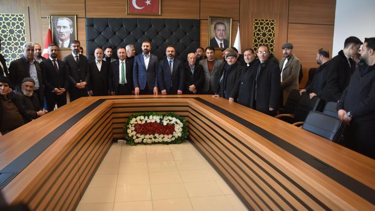 Bitliste Miting saati satıldı eleştirisi yapan CHP belediye başkan adayı, partisinden istifa edip AK Partiye geçti