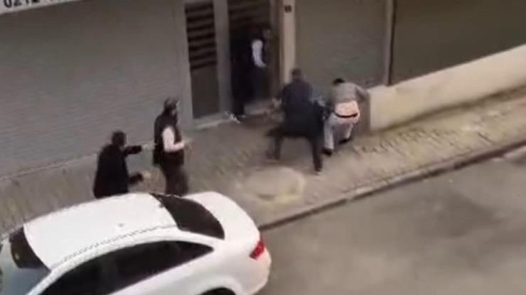İstanbul- Sultangazide film gibi çatışma kamerada