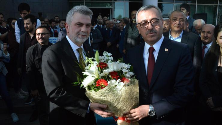 Kahramanmaraşta Güngör, başkanlığı Görgele devretti