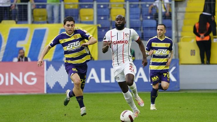 Yabancı VAR hakemi ilk kez devrede