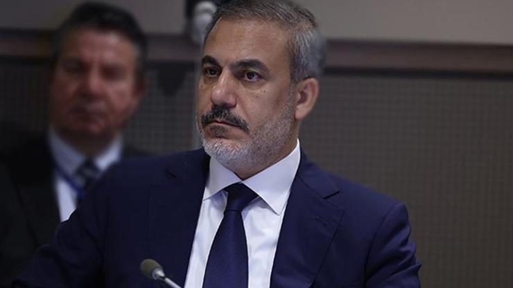 Bakan Fidanın uçağı Dohaya indi