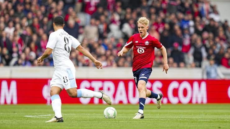 Aston Villa, yarı finalde