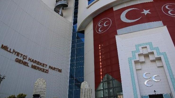 MHPli Durmaz: Türk bayrağına tahammül edemeyenler, o bayrağın gölgesinde nefes almamalı
