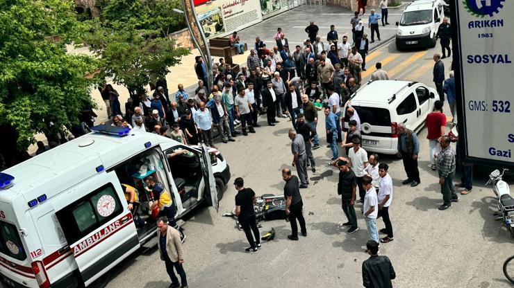 Silvan’da otomobille çarpışan motosiklet sürücüsü yaralandı