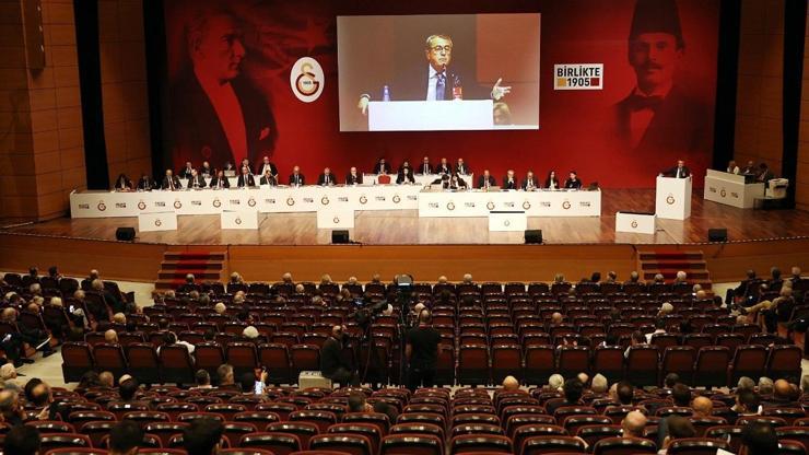 Galatasaray’da bütçe kabul edildi