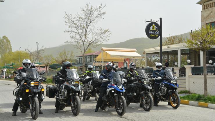 Motosiklet tutkunları Bitliste