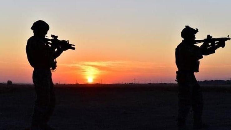 PKKda çözülme sürüyor 2 terörist teslim oldu