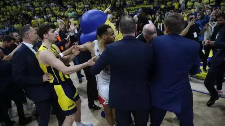 Fenerbahçe Beko - Monaco maçı sonrası ortalık karıştı