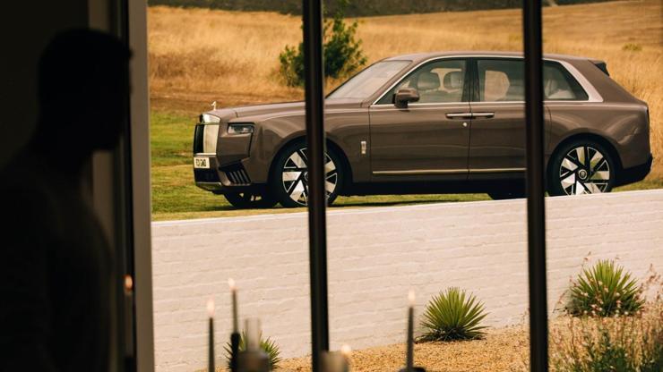 Rolls Royce’dan 2 yeni otomobil