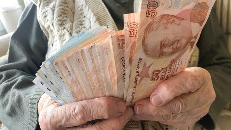 Emekli maaşlarına yapılacak zamda 3 formül masada