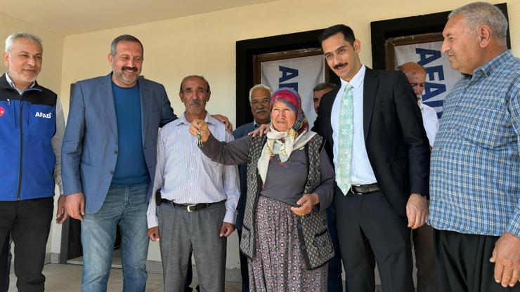 İslahiye’de 20 köy evi hak sahiplerine teslim edildi