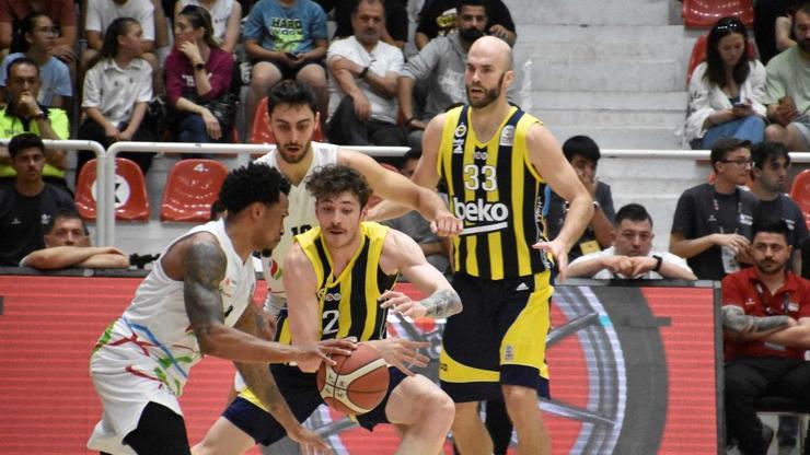Fenerbahçe Beko, yarı finalde