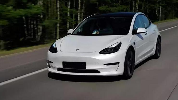 Satışları düşen Teslanın hisseleri de değer kaybetti
