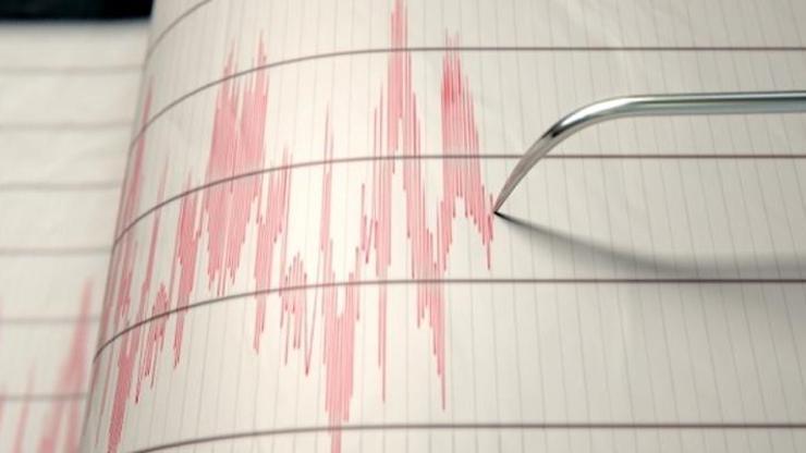 İran’da 4.9 büyüklüğünde deprem: 4 ölü, 120 yaralı