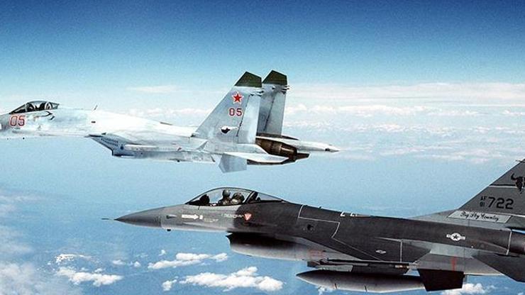 Barents Denizinde gerilim Rus uçakları anında havalandı