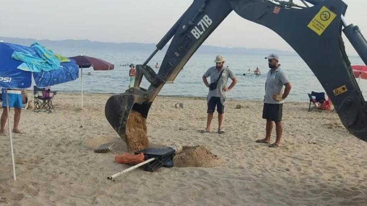 Saros’taki sahillerde sabit şezlong ve şemsiyeler kaldırılıyor