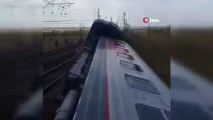 Rusya’da tren raydan çıktı: 100 yaralı