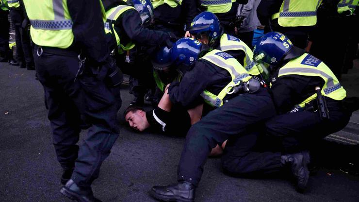 İngilterede Southport saldırısı sonrası protestolar yayılıyor