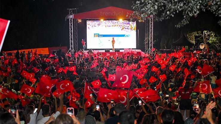 Türkiye- Brezilya voleybol maçı dev ekranda izlenecek
