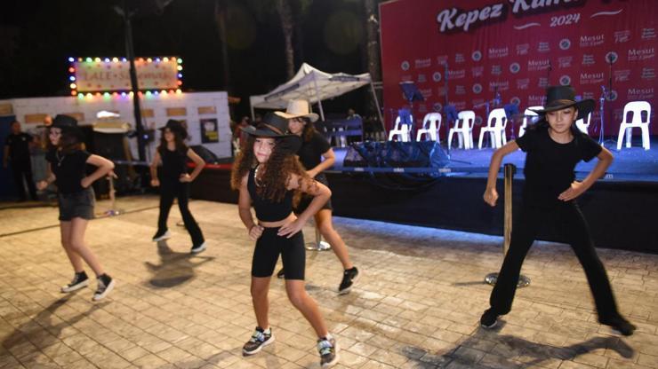 Kepezden Zafer Bayramına özel coşkulu konser