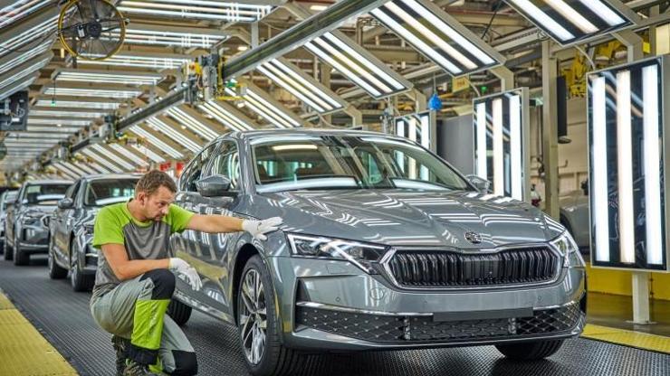 Škoda, Octavia’nın Üretimini Kvasiny Fabrikasında da Başlattı