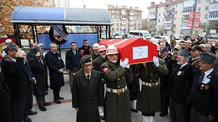 Edirnede vefat eden Kıbrıs gazisi, son yolculuğuna uğurlandı