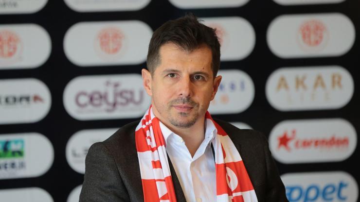 SON DAKİKA | Antalyasporda Emre Belözoğlu dönemi sona erdi