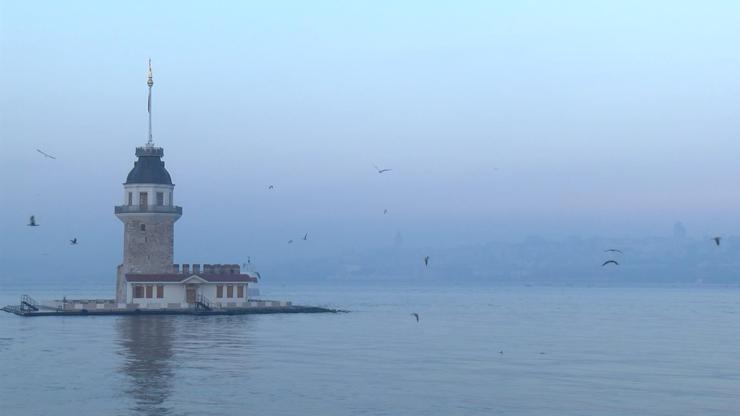 İstanbul - İstanbulda sis etkili oluyor