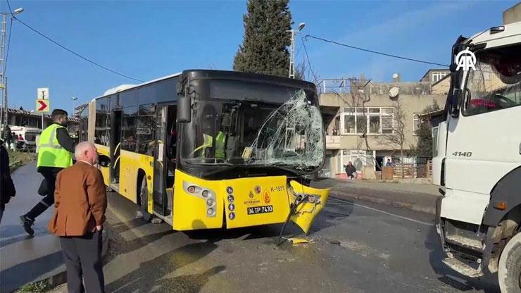 SON DAKİKA... İstanbulda 3 İETT otobüsü kaza yaptı