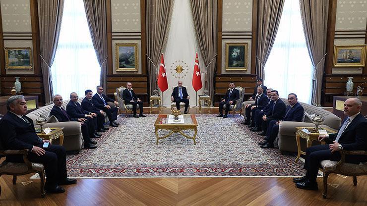 Cumhurbaşkanı Erdoğandan Külliyede önemli görüşme