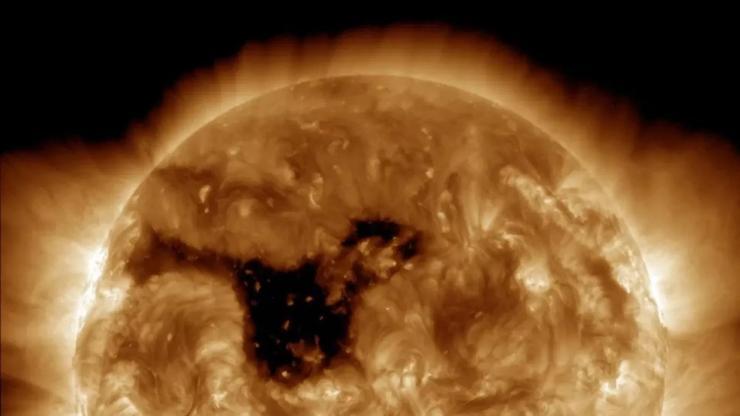 NASA görüntüledi Dünyaya parçacık püskürtüyor: 800 bin kilometre genişliğinde…