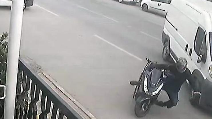 Avcılarda motosiklet kazası kamerada