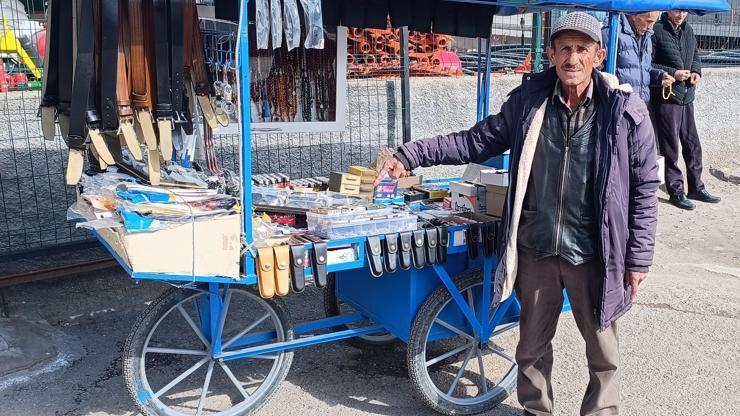 40 yıldır seyyar tezgâhta çakmak tamircisi